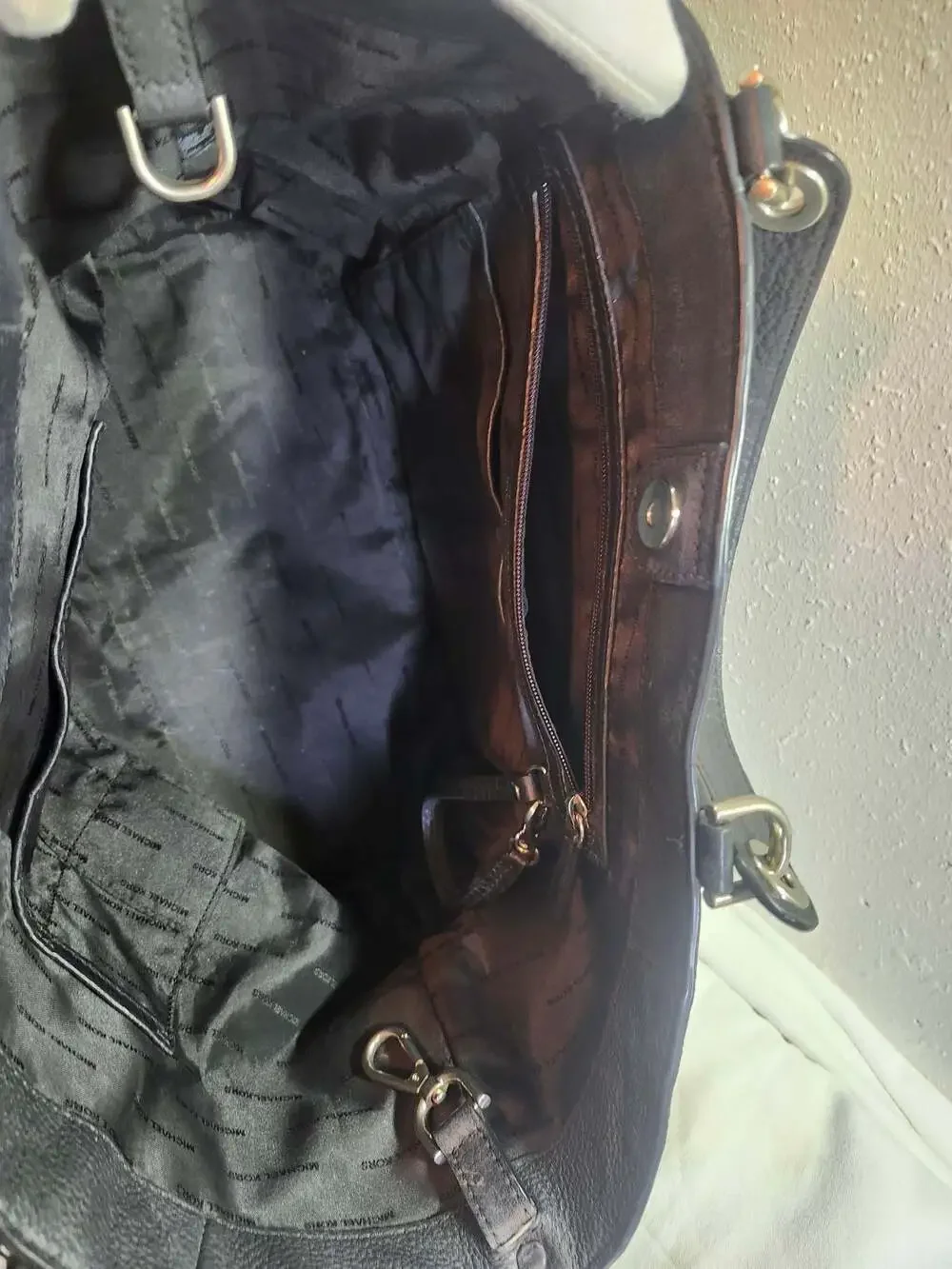 Michael Kors Brooklyn Large Grommet Leather Hobo Shoulder Bag Black